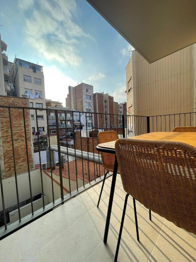 Bonito Piso Cerca Del Campo De Futbol De Barcelona Lägenhet L'Hospitalet de Llobregat Exteriör bild